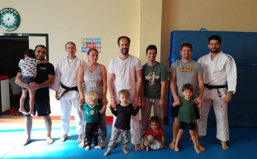 Eltern-Kind-Judo: Erstes Treffen